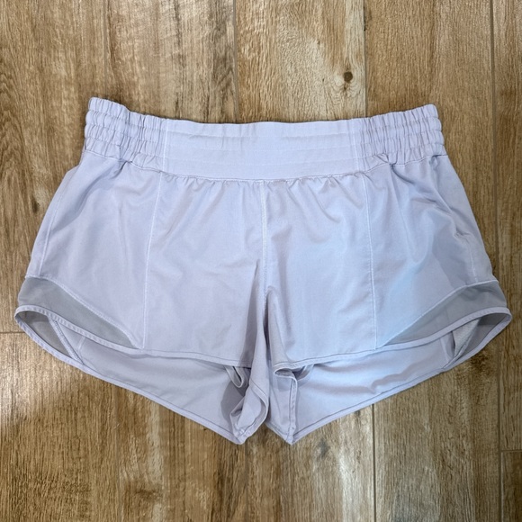 lululemon athletica Pants - Lululemon Athletica Hotty Hot Short 2.5